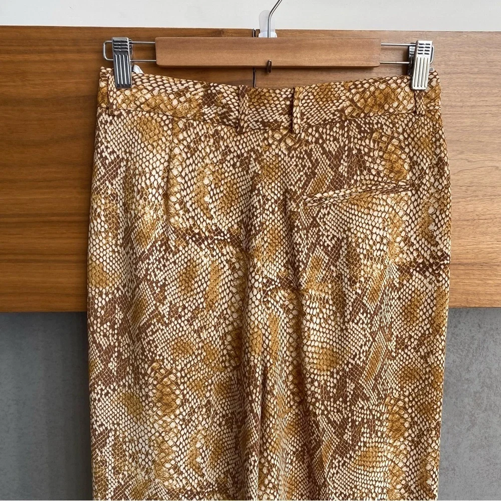 Babaton Pants SADIKI, Size 6